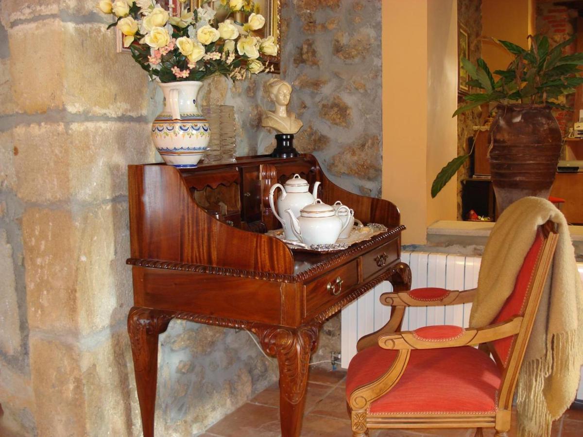 Hotel Palacio Garcia Quijano Corrales De Buelna Eksteriør billede