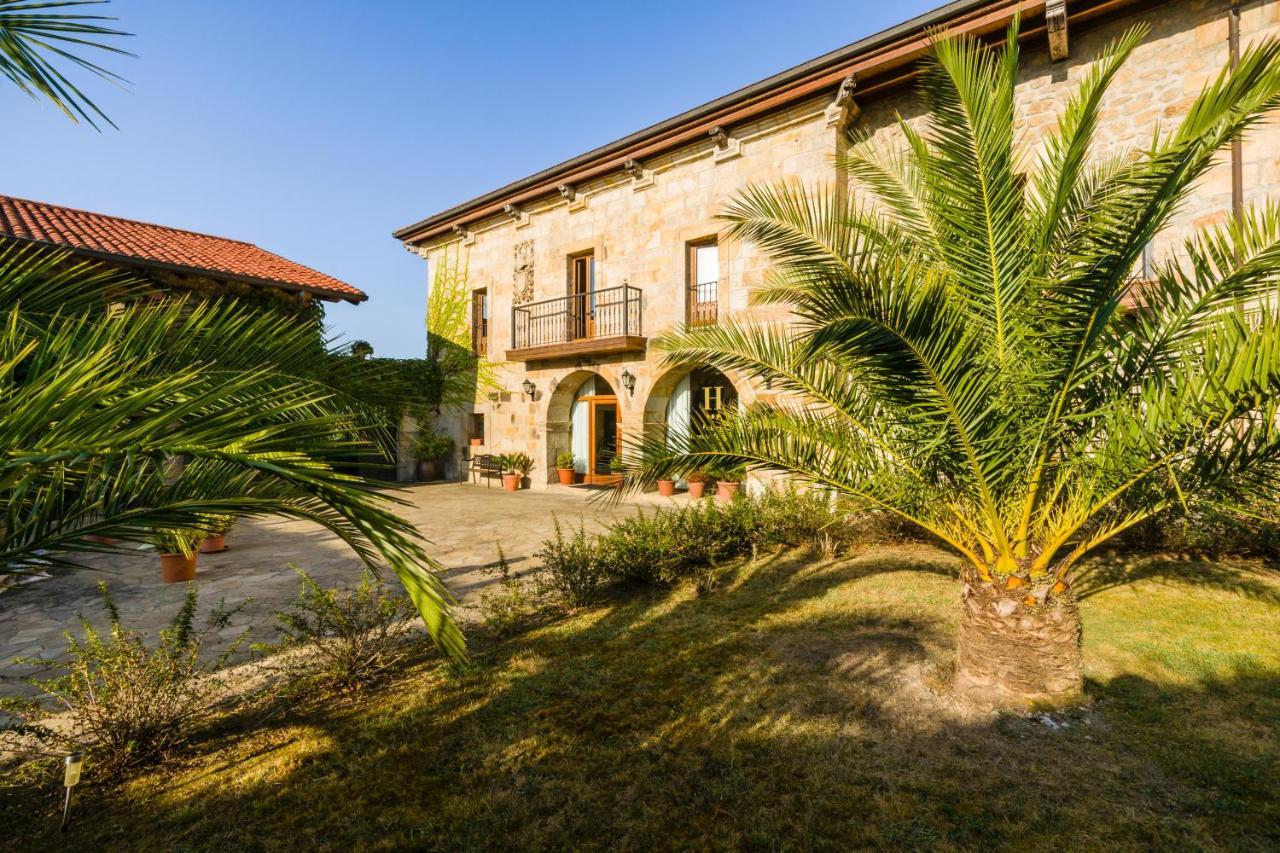 Hotel Palacio Garcia Quijano Corrales De Buelna Eksteriør billede