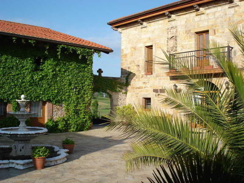 Hotel Palacio Garcia Quijano Corrales De Buelna Eksteriør billede