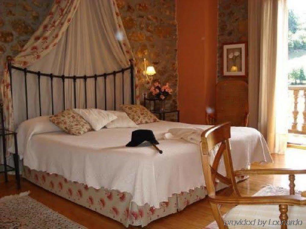 Hotel Palacio Garcia Quijano Corrales De Buelna Eksteriør billede