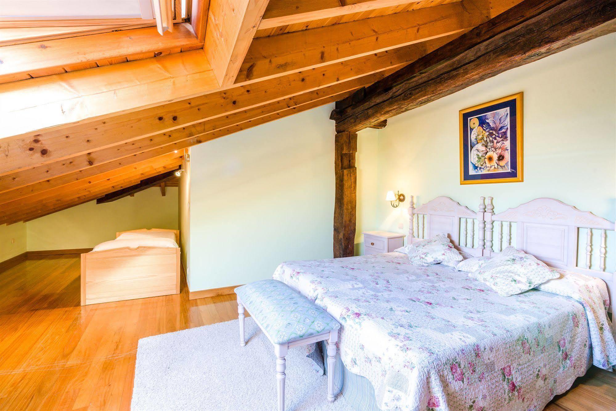 Hotel Palacio Garcia Quijano Corrales De Buelna Eksteriør billede
